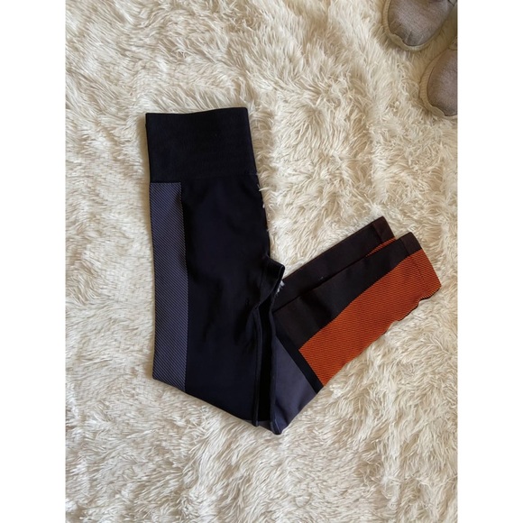 High-waisted legging - Picture 3 of 3